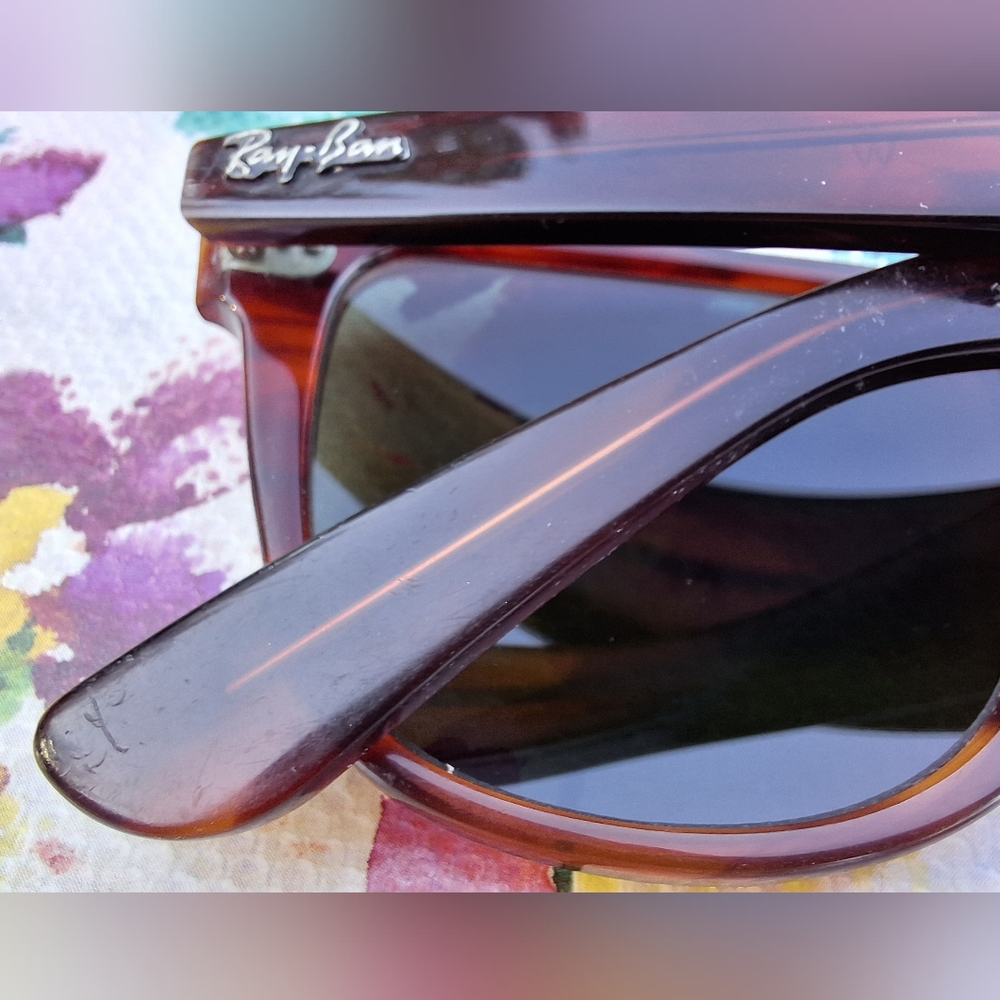 Ray-Ban Vintage 80s Tortoiseshell Sunglasses - Picture 11 of 12